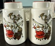 BRINN's Vintage Christmas Santa Claus Salt & Pepper Shakers Made in Japan Piano picture