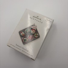 Hallmark Season's Treatings Cupcakes #2 2010 Keepsake Ornament QX8133 picture