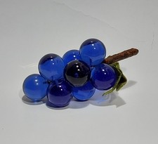 Vintage MCM Blue Lucite Acrylic Grape Cluster Wood Stem Mid Century Decor 8