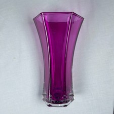 Vintage Hoosier Glass 4040 Purple Amethyst Flared Vase 9” Hexagonal 1970s, Color picture