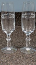 2 Signed Pepi Herrmann 1987 Hand Cut Crystal Champagne Flutes Floral MINT W/Labe picture