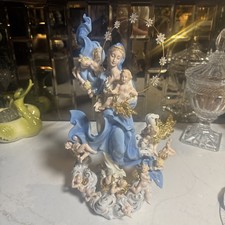 Vintage Virgin Mary Queen of Heaven Ceramic Figurine w/ 24K Gold Franklin Mint picture