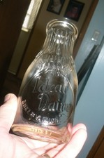 EXT RARE NEAR MINT 1946 IDEAL DAIRY ONE PINT SMALL TOWN MILK BOTTLE SHELBY. MI. picture