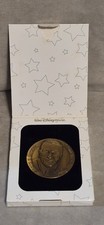 Vintage Walt Disney World 2001 Cast Holiday Celebration Bronze Metallion New picture