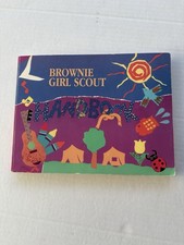Vintage 1993 Brownie Girl Scout Handbook Girl Scouts of USA Paperback Book picture
