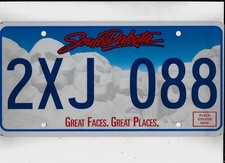 EXPIRED SOUTH DAKOTA *MOUNT RUSHMORE* LICENSE PLATE RANDOM LETTERS/NUMBERS MINT picture