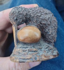 VTG Kiwi Bird / Figurine with Egg New Zealand Resin 2 1/2