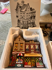 Johnson's Grocery & Deli Porcelain Lighted Christmas Village Building Boxed picture