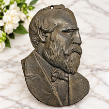 Vintage James A. Garfield Cast Metal Presidential Portrait Wall Plaque 7.75
