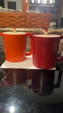Set of 2 Vintage Tupperware 1.5 Qt Push Button Pitchers with lids picture