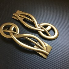Vintage Chico's Solid Brass Clasp Belt Buckle Intertwined Ribbons Design 5.5