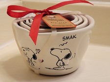 PEANUTS CERAMIC MEASURING CUPS by RAE DUNN / SET OF FOUR / BRAND NEW picture