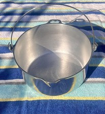 RARE • Wagner Sidney O • 8 Qt Aluminum Kettle w/spout — Manufactured 1894 - 1926 picture