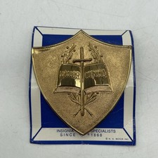 Guatemalan Honor Ciencia Badge Screw Back Gold Tone Adolfo Hall Military Academy picture