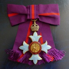 Order of the British Empire, C.B.E. (Military), Ladies 1st Type Badge picture