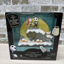 Just Play Nightmare Before Christmas 7-Inch Light-Up Display, Multicolor picture