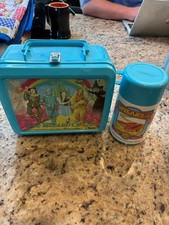Vintage Aladdin Wizard of Oz metal lunchbox and thermos picture