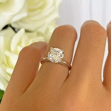 2.25 Ct Round Brilliant VVS1 Diamond Ring Stunning Luxury Sparkle picture