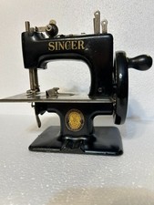 CENTENNIAL EDITION SINGER SEWING MACHINE Mini Hand Crank Antique 20 Sewhandy 100 picture