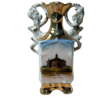DALHART Court House TX TEXAS ANTIQUE Souvenir CHINA TRINKET VASE picture