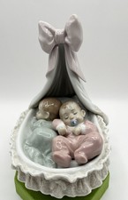 Lladro Sweet Dreamers #6127 picture