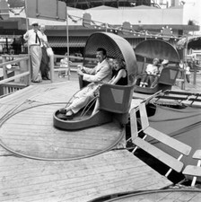 Comedian Ernie Kovacs rides Tilt A Whirl an expression mock t- 1950 Old Photo picture