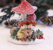 Wee Forest Folk Miniature Figurine M-717 - Stollen Kisses picture