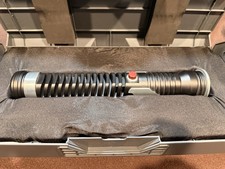 Star Wars Galaxy’s Edge Qui-Gon Jinn Legacy Lightsaber Hilt picture