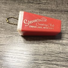 Radex Red Plastic Belt Chain Keychain Stevensville Country Club Swan Lake NY picture