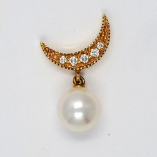 MIKIMOTO K18YG Diamond Moon Brooch Elegant Jewelry Used picture