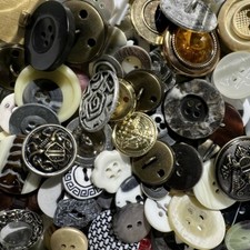 BEST MIX ON EBAY 100 pc MIXED LOT of OLD-VINTAGE & NEW Buttons ALL TYPES & SIZES picture