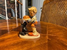 Vintage Goebel Hummel Figurine Begging His Share - No. 9, TMK 5 picture
