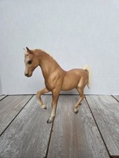 Vintage Breyer Horse Faith #4 Palomino Family Stallion Arabian White Mane & Tail picture