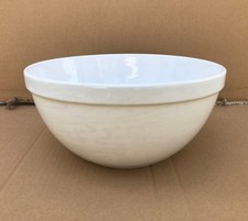 WHITE VINTAGE MIXING BOWL - 10