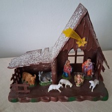 VTG MINIATURE HARD PLASTIC NATIVITY SCENE 5.5