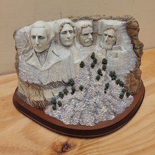 Rare Danbury Mint Mount Rushmore Sculpture  picture