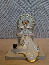 Lenox Court Of The Wicked Queen-Snow White Disney Showcase Collection Excellent picture