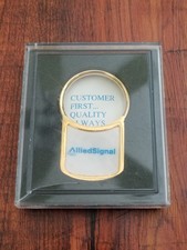 Allied Signal Aerospace - Vintage Gold Twist-Lock Keychain Key Holder picture