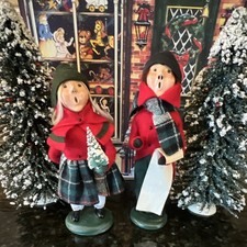 Vintage 2005 Christmas Caroler boy and girl w/ red & green outfits plaid fabric picture