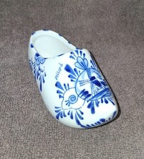 Zueco (klamp) de cerámica pintado a mano con el clásico Delf Blauw, azul de Delf picture