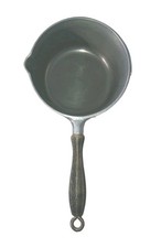 Rare 1920s Wagner Ware 682 Wood Handle 2 Qt Aluminum Single Spout Sauce Pan picture