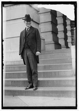 Photo:1918 1919 Man in Suit Hat on Steps Black and White Portrait picture