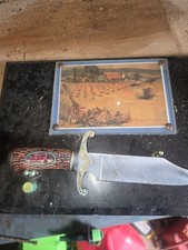 knife wall art picture