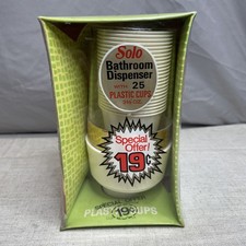 VTG 1972 Solo Bathroom Cup Dispenser 3.5 oz Ounce Plastic Cups & Wall Mount NOS picture