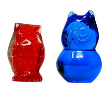 VTG Art Glass Owl Figurine Paperweight Handmade Set Red Blue Owl Swedish Lefton picture