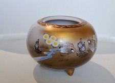 Porcelain Incense Kutani ware, Ishikawa Prefecture, Japan,motifs on brushed gold picture