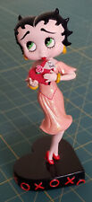 The Danbury Mint BETTY BOOP “Hugs and Kisses” 1990 collectors figurine picture