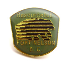Fort Nelson BC Lapel Pin Vintage Canada Bear Resourceful Souvenir Travel Pin picture