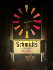 VTG Schmidt's Of Philadelphia Light Beer Pendulum Lighted Clock Works Great picture