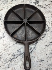 Vintage Cast Iron Corn Bread Skillet 8 Wedge Pat Pending Cornbread Pan picture
